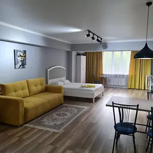 شقة в центре, в новом доме, الماتي
